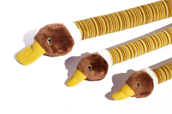 GiGwi - Crunchy Neck - Plush Duck - Image 3